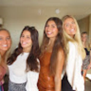 Meet your Posher, Corinne